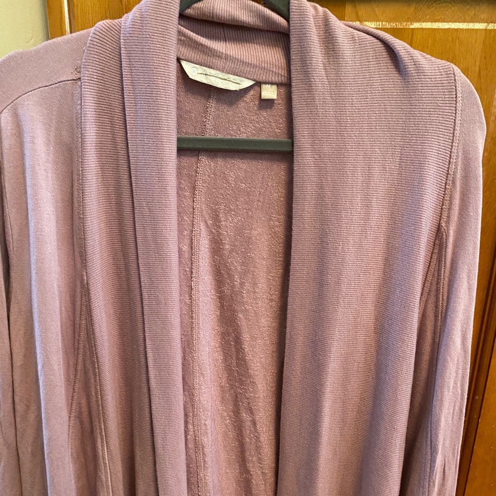 Athleta Pranayama wrap, Size M